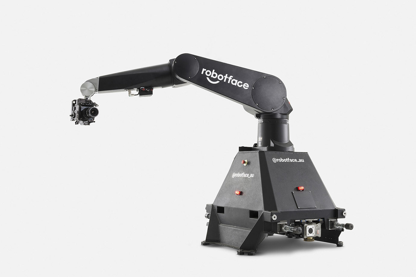BOLT Motion Control Robot & Tracks studio view 5