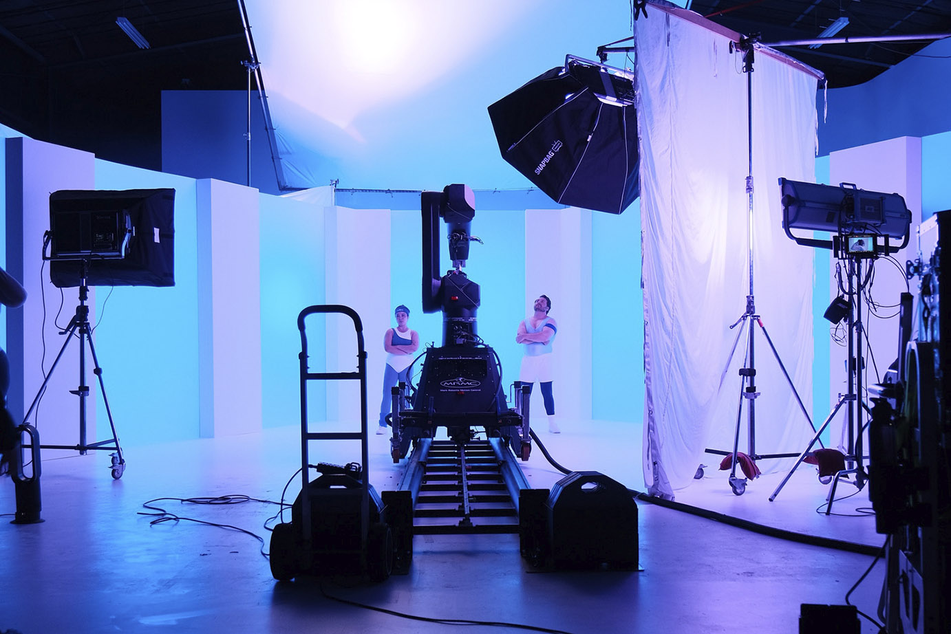 BOLT Motion Control Robot & Tracks studio view 10